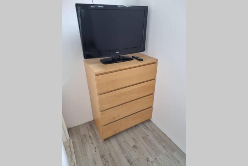 Ferienwohnung/Monteurwohnung Alte Garage Ahnatal Exteriör bild